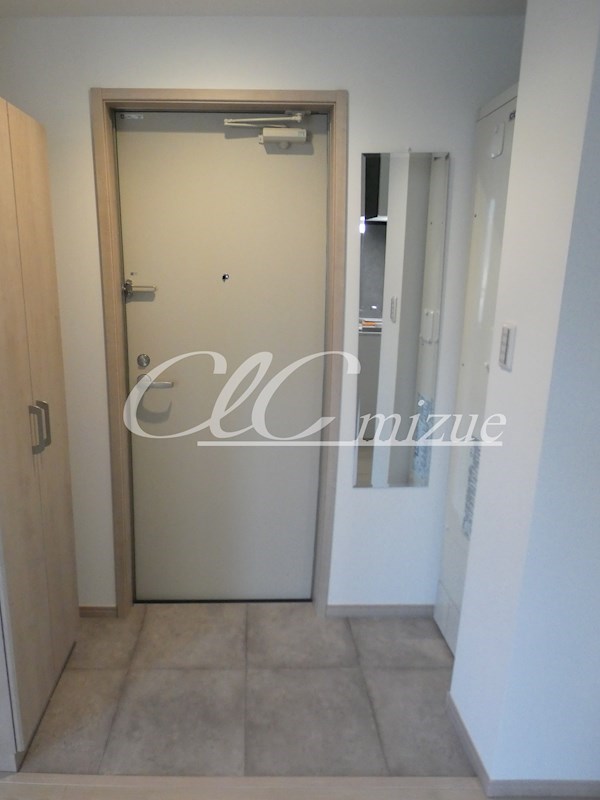 コルビジェスリー 玄関