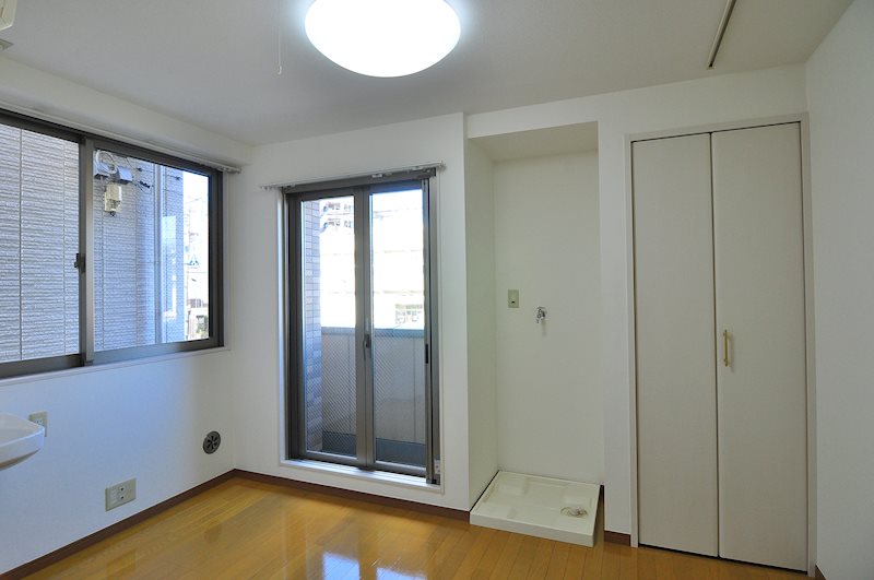 小林ビル リビング