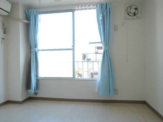 レジデンスカープ新小岩 リビング