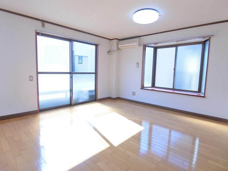 M・Tフラッツ ベッドルーム