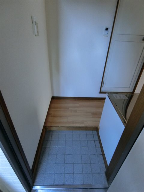 フロンティアパレス 玄関