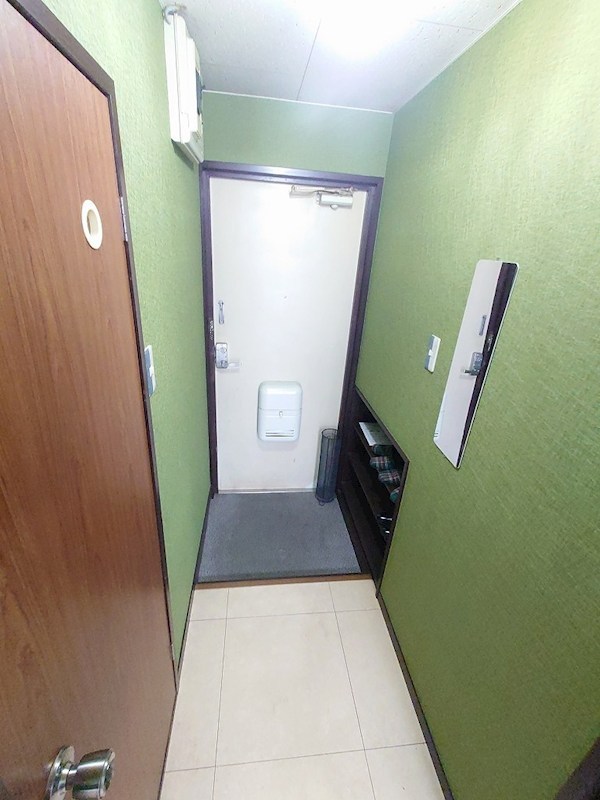 コーポマスダ１０ 玄関