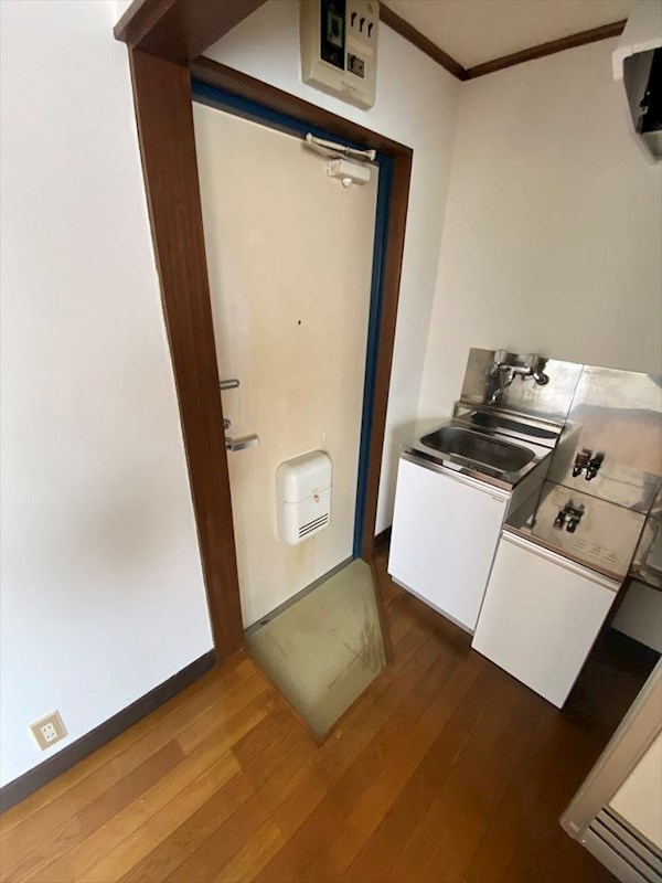 メゾンワカツキ 玄関