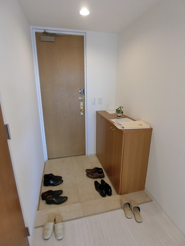 ＬＡＮＡＩ１５２１ 玄関