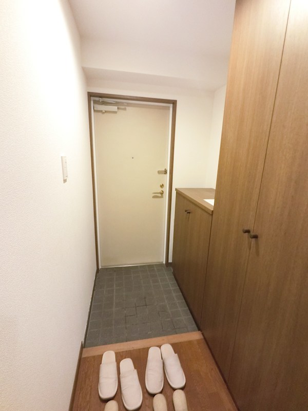 グレイスコート 玄関