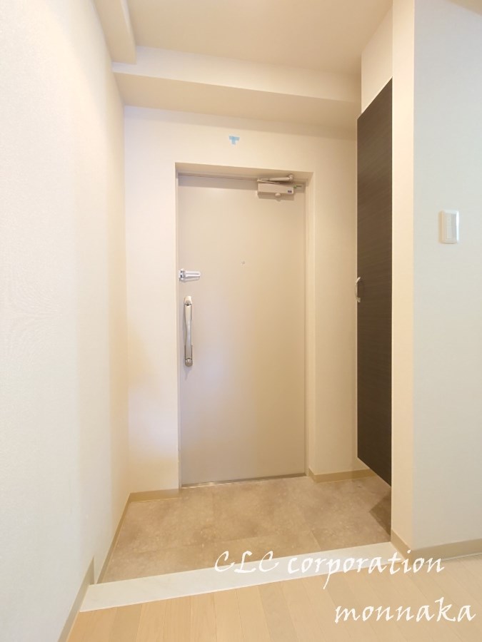 CONFORT NISHIHIRO 玄関