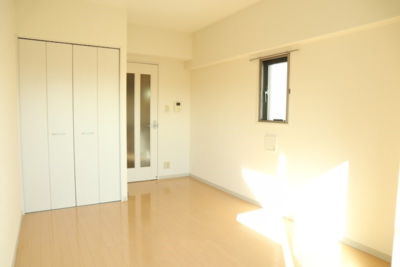 セントラーレビラジオ  リビング