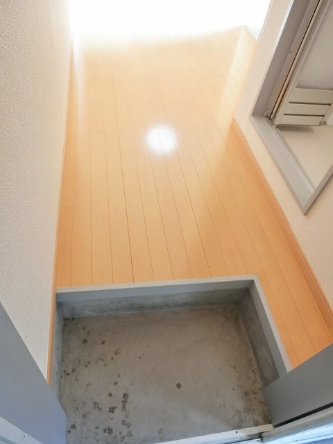 横田ハイム 玄関