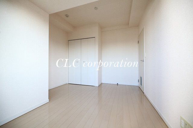 ロイヤルＫＪ   ベッドルーム