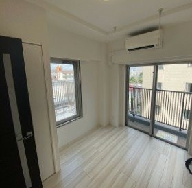 レアライズ綾瀬 リビング