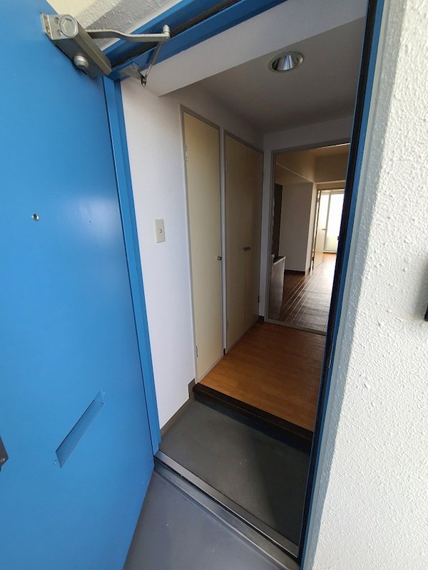 パラシオ中村     玄関