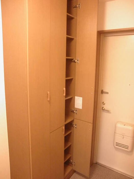 ラフィネ池之端 玄関