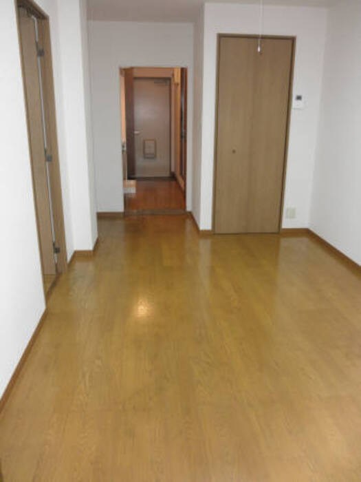 ラフィネ池之端 リビング