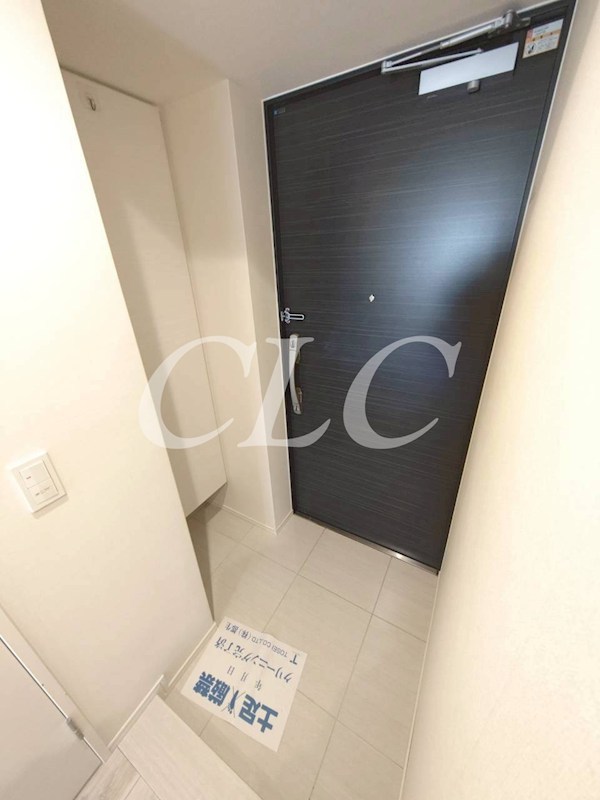 ライオンズ東京三ノ輪ミレス  玄関