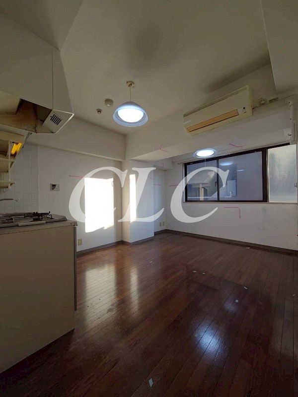 ベルメゾン上野松が谷 リビング