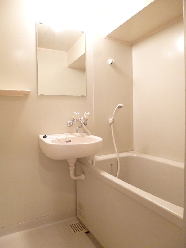 ベルメゾン上野松が谷 風呂画像