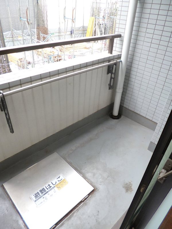 ベルメゾン上野松が谷 ベランダ