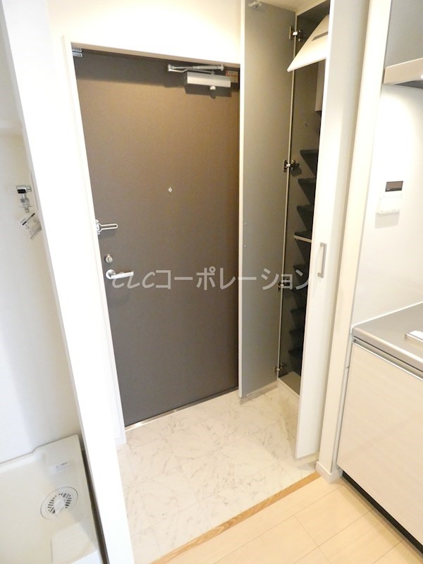 フィールズXIII 玄関