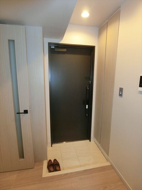 TRACK八丁堀 玄関