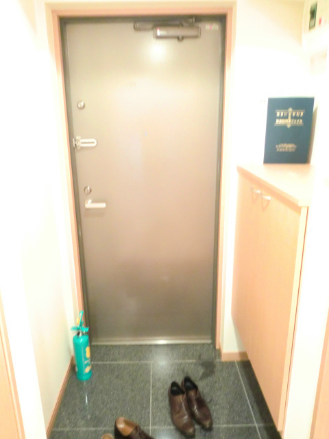 D-roomStay両国 玄関