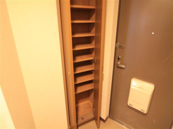 アレグレット千住宿 玄関