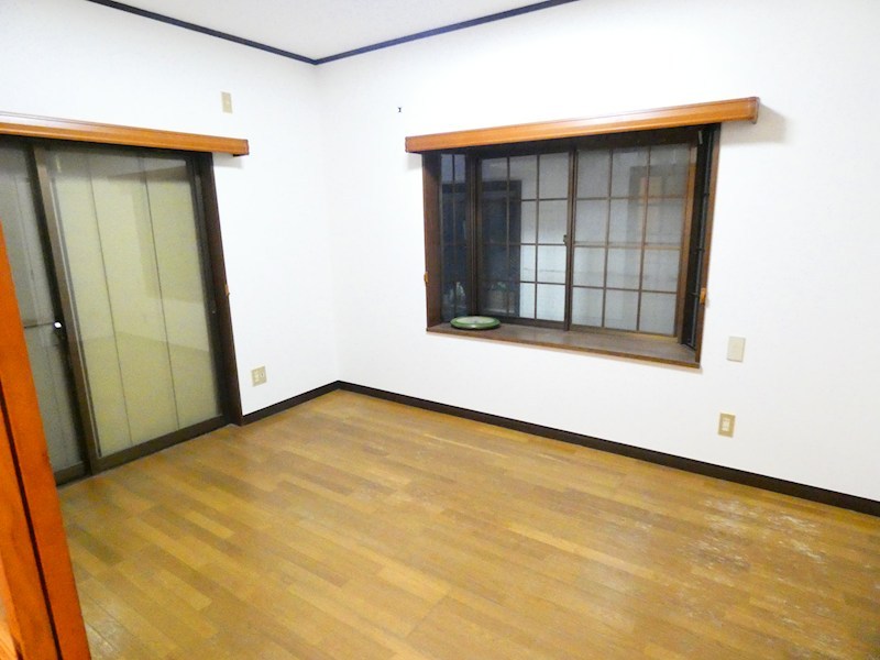 亀山貸家 リビング