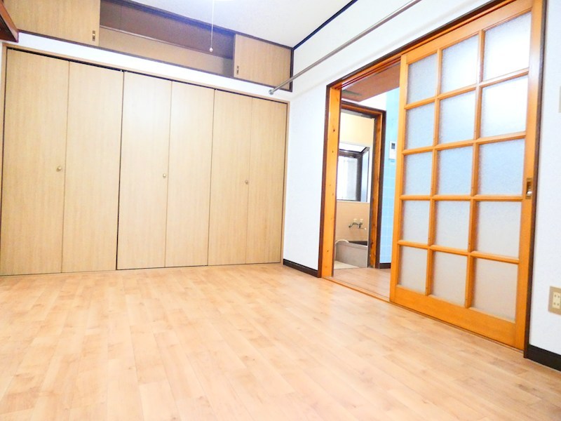 亀山貸家 ベッドルーム