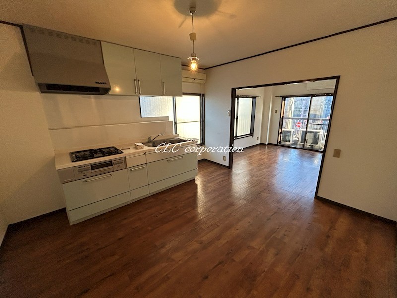 向島東田ビル リビング