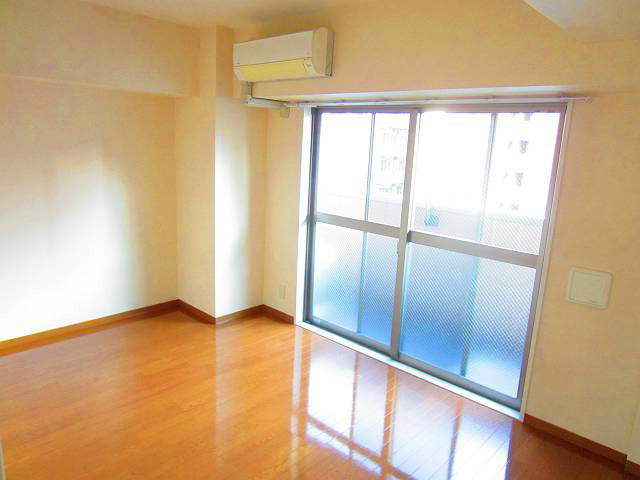 アラモ・１ リビング