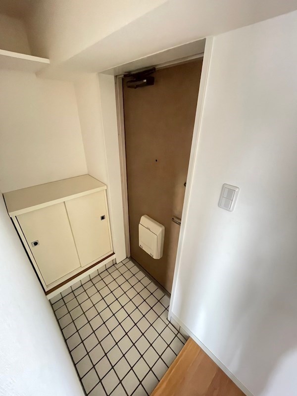 パークヒルズ越前屋 玄関