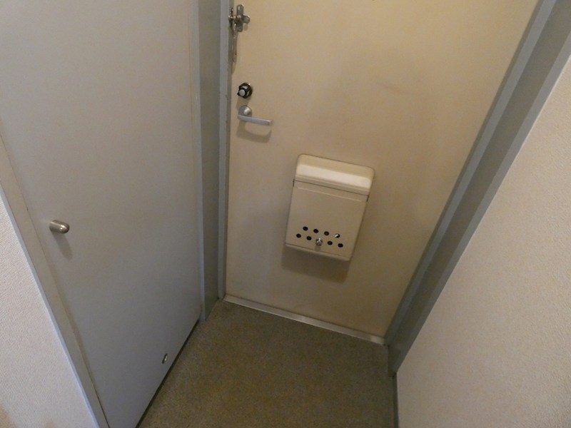 ファミールプラザ 玄関