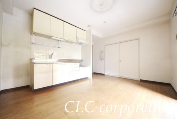 第２荒井プレイス リビング