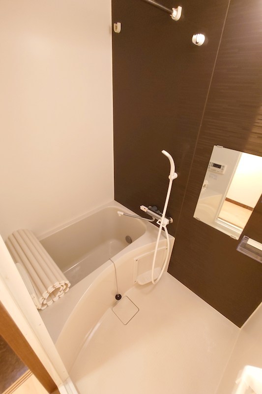 ネイビーフィールド 風呂画像