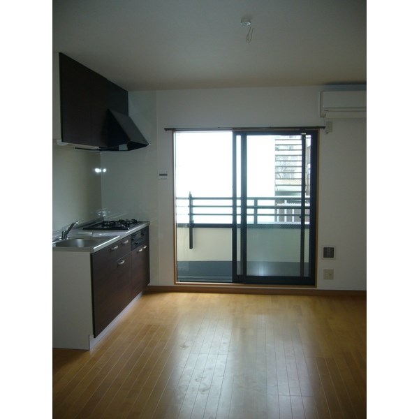 サンライズヤマト リビング