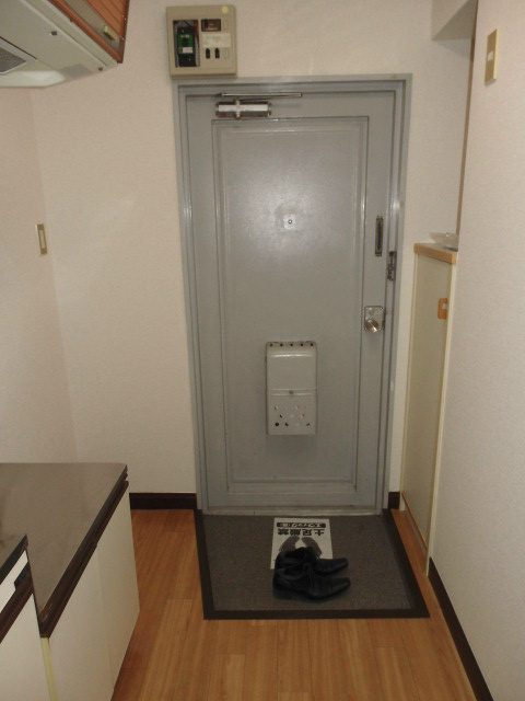 レパードマンション 玄関