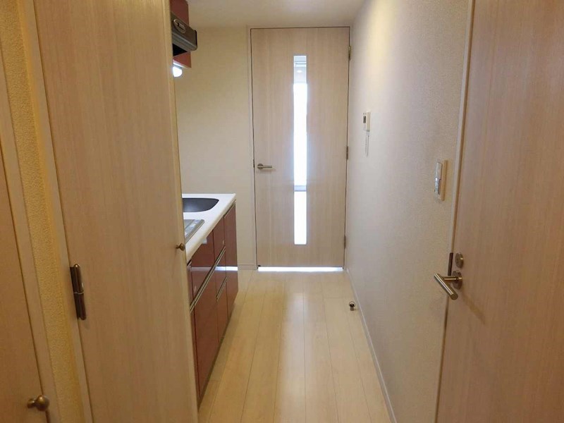 シュールフローレ 玄関