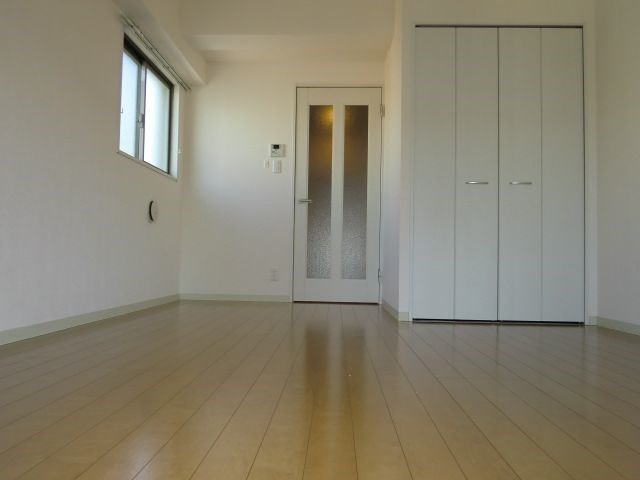 エム　スクエア リビング