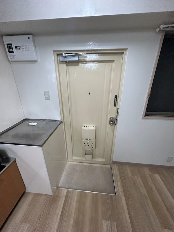 丸富マンション 玄関