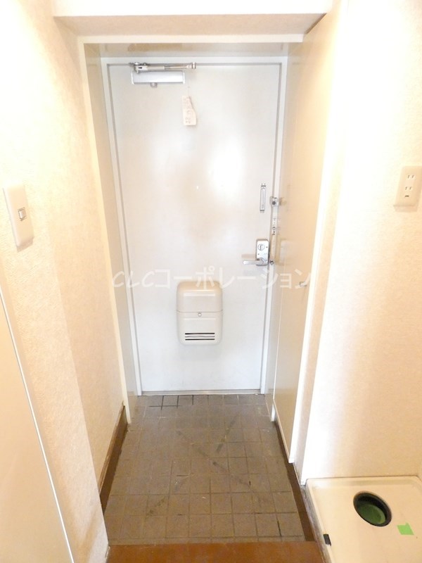 パークヒル舎人   玄関