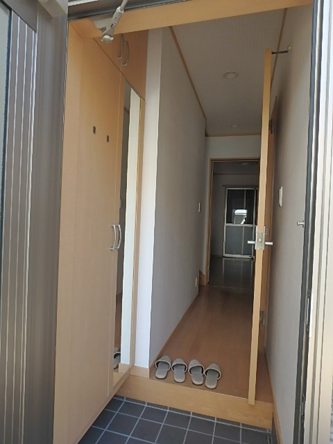 メイプルテラス 玄関