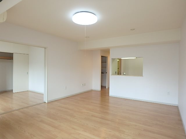 ライヴス行徳 リビング