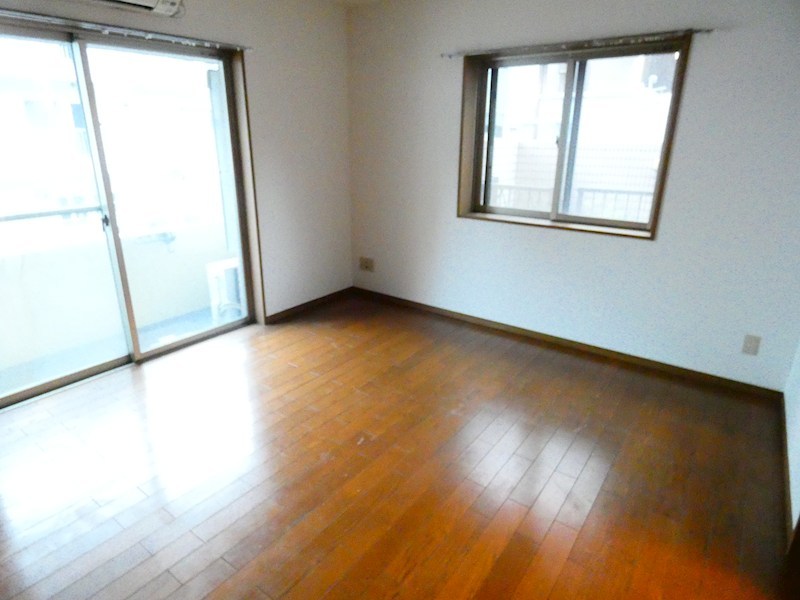 フォレストコートカサイ リビング