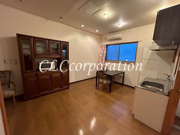 奉仕ストアー リビング