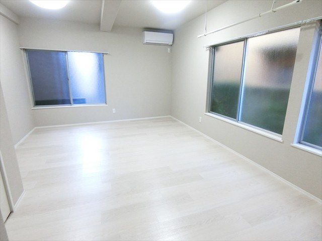 リリアンAK ベッドルーム