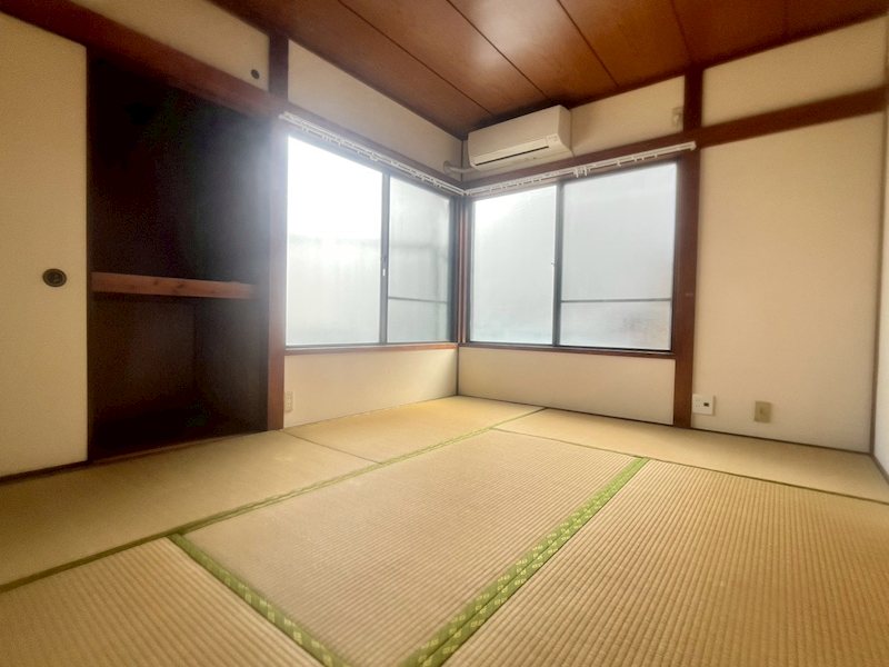 山岡コーポ リビング