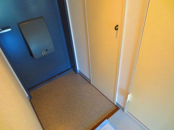 ビオ・トープ 玄関