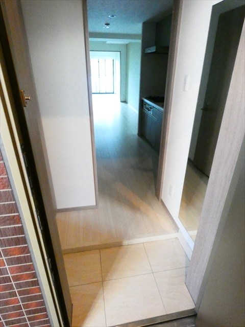 セフィーロ南千住  玄関