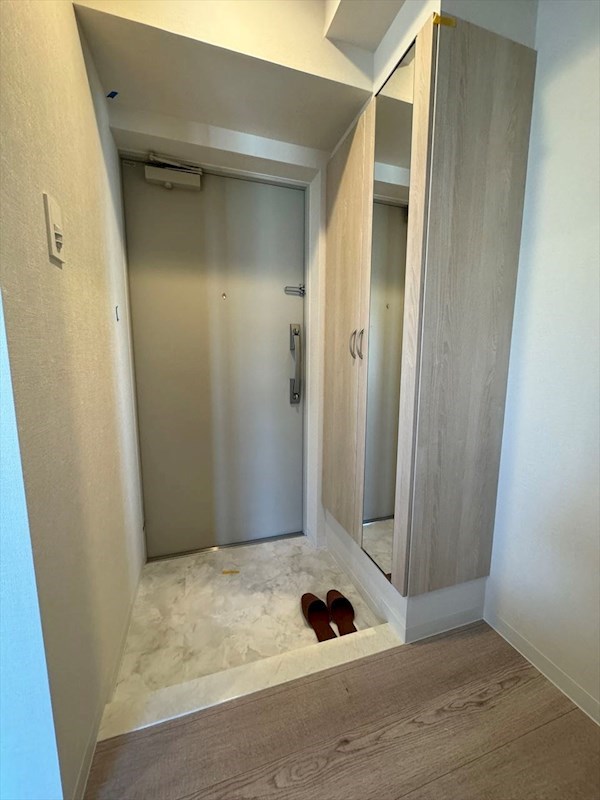 レジデンスホクサイ  玄関