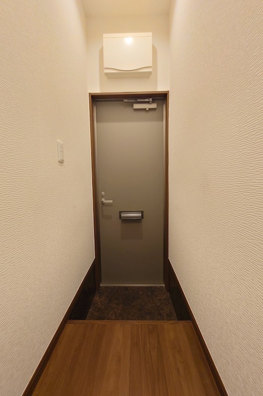 ネイビーフィールド 玄関