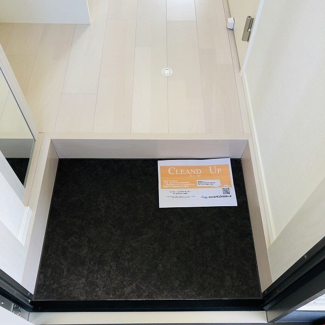 ソレイユ北綾瀬 玄関